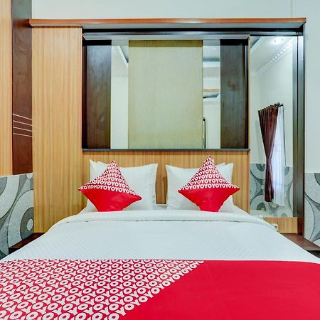 Oyo 90131 Liberty Guest House Sempidi Eksteriør billede